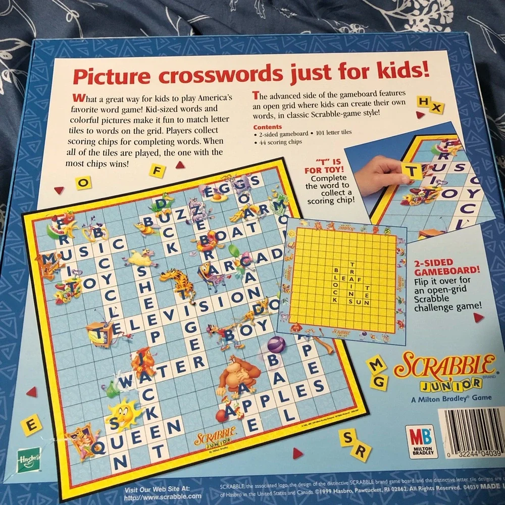 Scrabble Junior First Crossword Game - Milton Bradley 1999‎ Never Used.